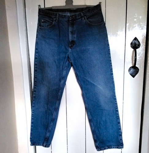 Wrangler relaxed fit straight - relaxed,